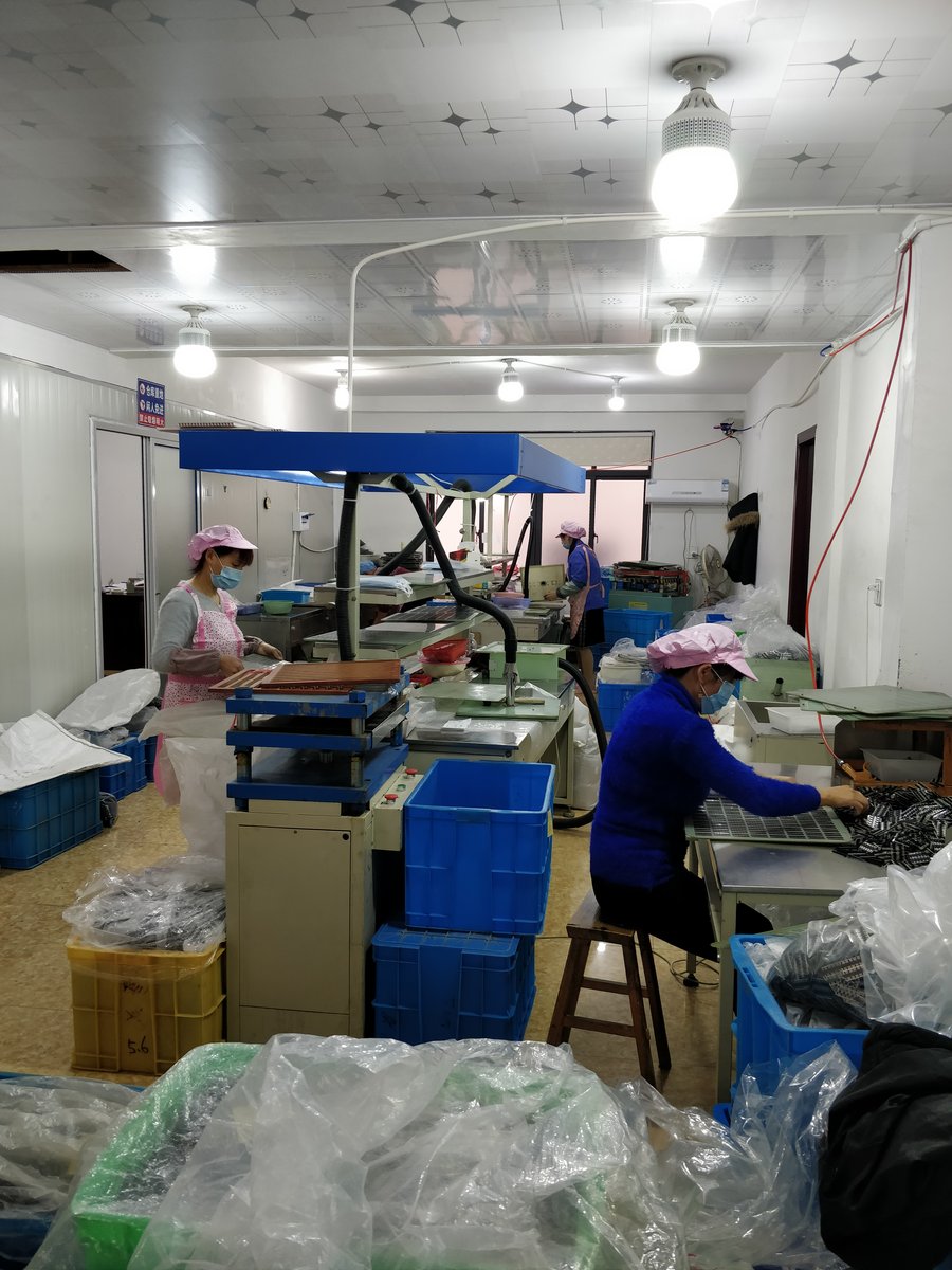 英杰电气现代化生产车间